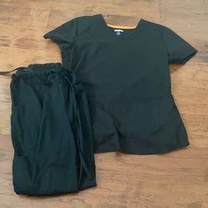 nurse scrub pants and top